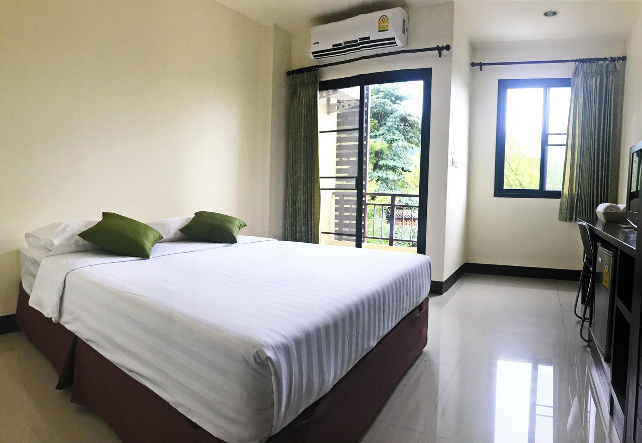 T.P. Place Hotel Phang Nga Dış mekan fotoğraf
